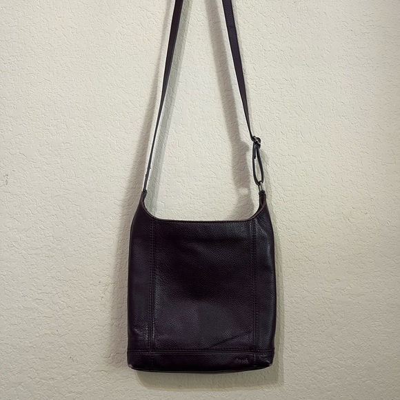 The Sak De Young Crossbody in Leather, Aubergine lightly used with light wear - Picture 2 of 11